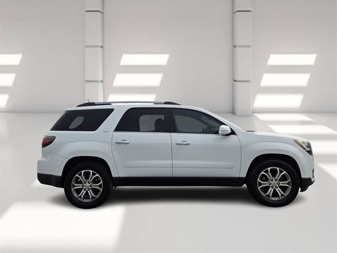 Used 2016 GMC Acadia SLT image 2