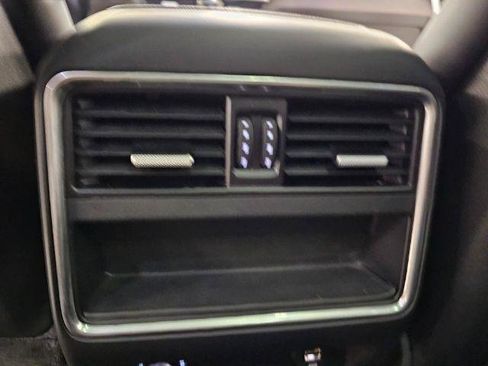 Used 2019 Porsche Cayenne AWD/4WD image 33