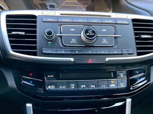 Used 2016 Honda Accord LX image 26