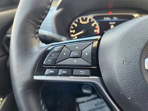 Used 2021 Nissan Altima 2.5 SV w/ SV Premium Package image 27