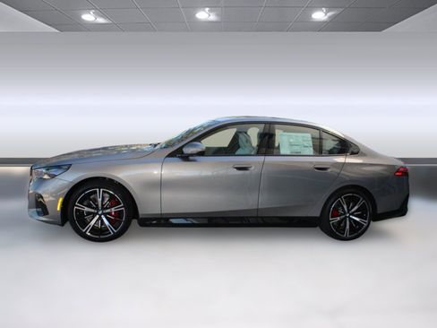 New 2026 BMW 530i w/ M Sport Package image 2