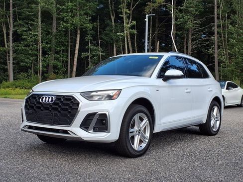 Used 2025 Audi Q5 e Premium Plus w/ Premium Plus Package image 13