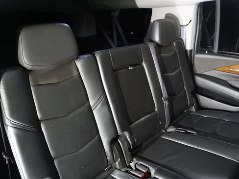 Used 2015 Cadillac Escalade ESV Luxury image 26