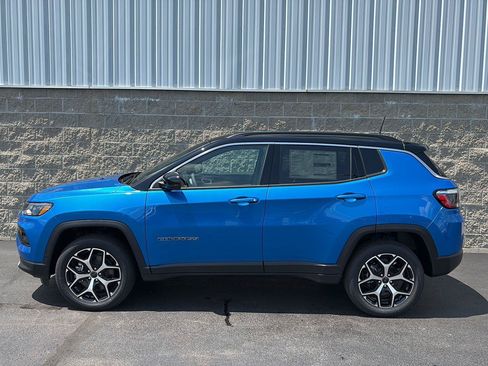 New 2026 Jeep Compass Limited AWD/4WD image 38