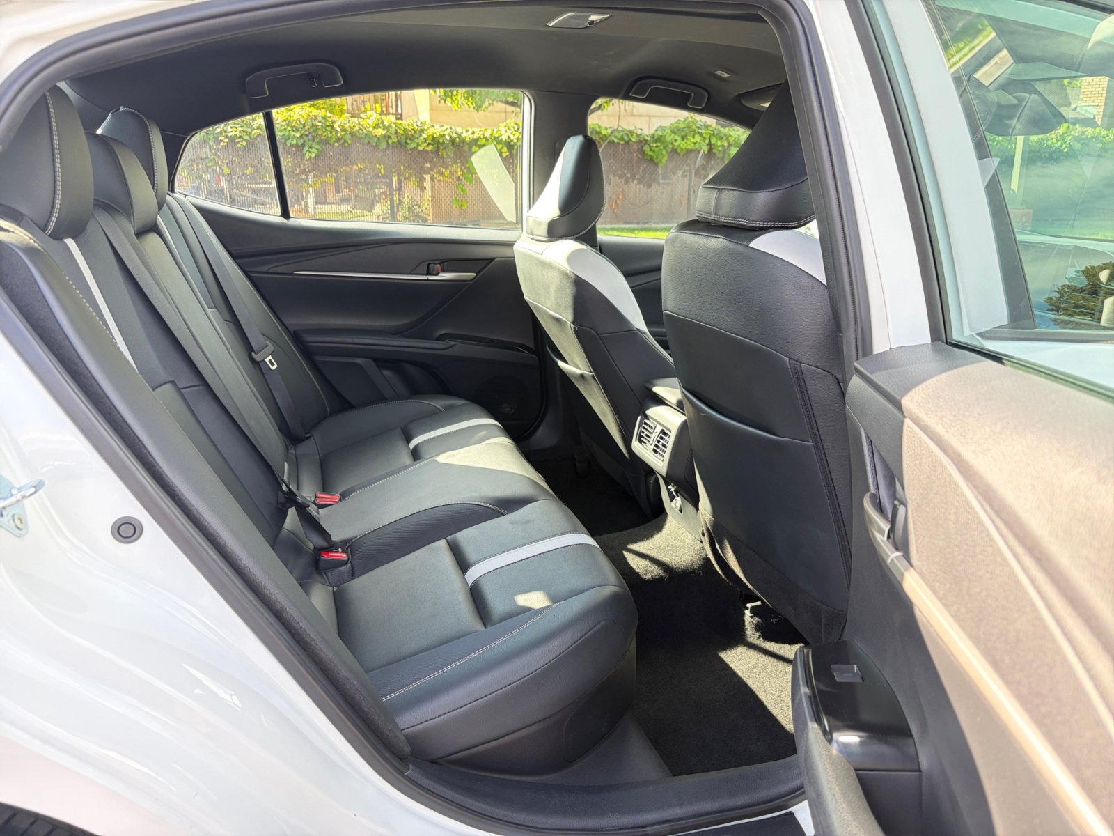 Certified 2025 Toyota Camry SE FWD image 26