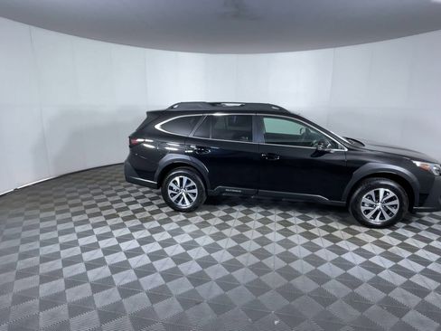 Certified 2025 Subaru Outback Premium w/ Popular Package #1A image 9