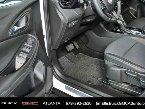 Used 2023 Buick Encore GX Preferred FWD image 7