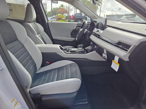 New 2026 Mitsubishi Outlander SE FWD image 24