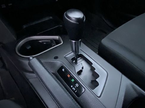 Used 2016 Toyota RAV4 LE image 34