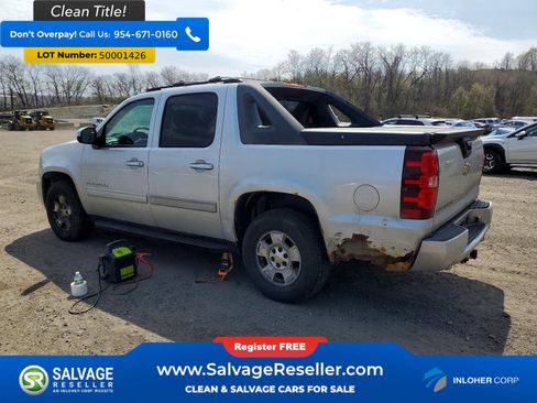 Used 2012 Chevrolet Avalanche LS w/ Convenience Package AWD/4WD image 3