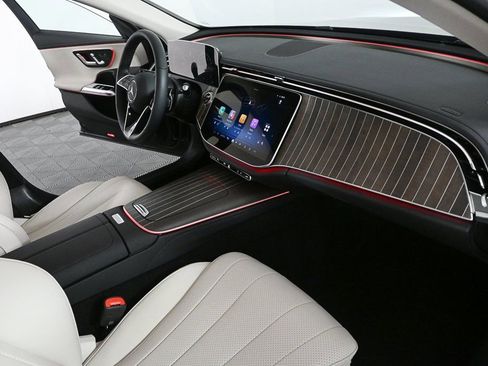 Certified 2025 Mercedes-Benz E 350 Sedan image 22
