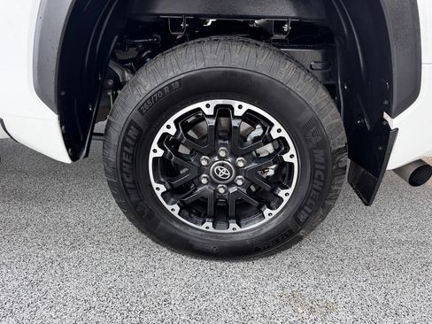 Certified 2025 Toyota Tundra SR5 AWD/4WD image 15