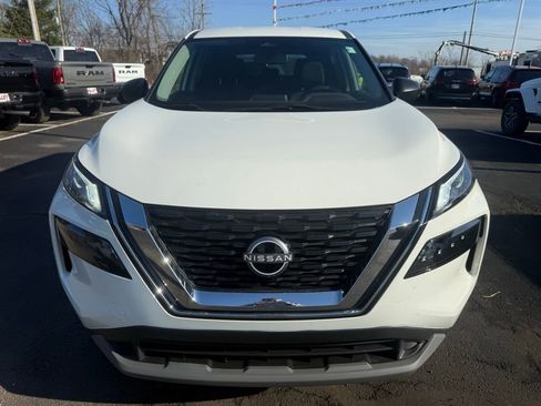 Used 2023 Nissan Rogue S AWD/4WD image 9