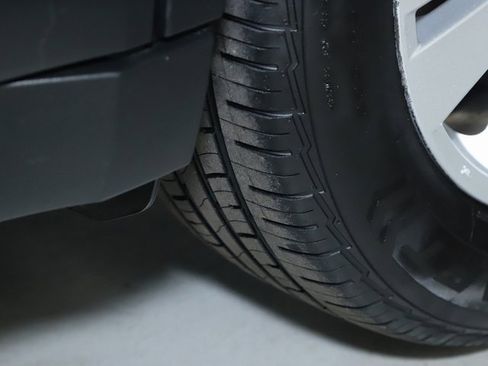 Used 2019 Subaru Outback 2.5i Premium image 37