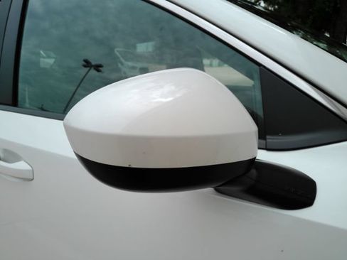 Used 2025 Nissan Kicks SV FWD image 21