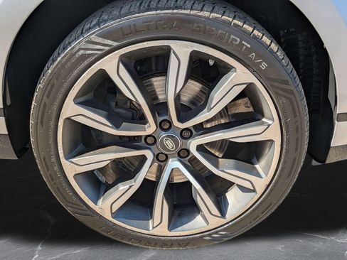 Used 2020 Land Rover Range Rover Velar R-Dynamic S image 31