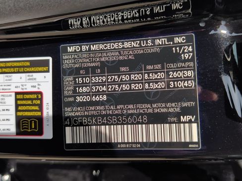 Used 2025 Mercedes-Benz GLE 450 4MATIC image 40