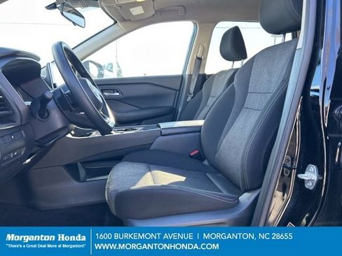 Used 2024 Nissan Rogue SV image 13