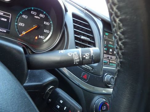 Used 2017 Chevrolet Impala LT FWD image 18