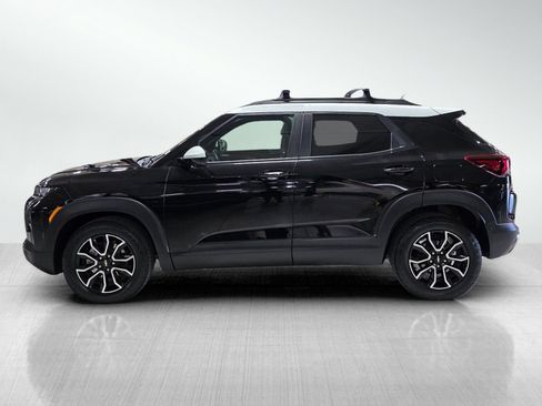 Used 2023 Chevrolet TrailBlazer ACTIV w/ Convenience Package FWD image 4