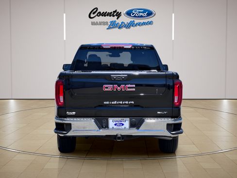 Used 2024 GMC Sierra 1500 SLT AWD/4WD image 5