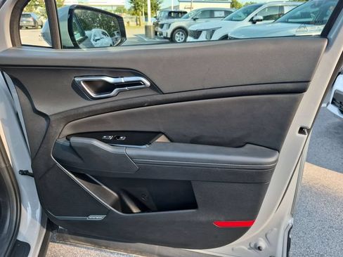 Used 2025 Kia Sportage SX AWD/4WD image 29