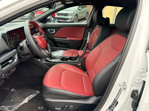 New 2025 Kia K4 GT-Line w/ GT-Line Premium Package image 9