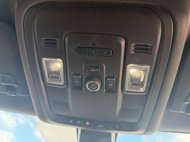 Used 2021 GMC Yukon SLT w/ Rear Media and Nav Package RWD image 7