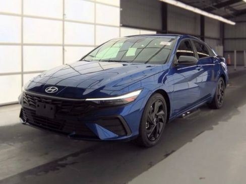 Used 2026 Hyundai Elantra Sport FWD image 1