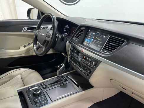 Used 2017 Genesis G80 3.8 w/ Option Group 03 image 20