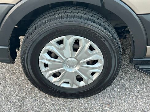 Used 2020 Ford Transit 250 Medium Roof w/ Load Area Protection Package RWD image 17