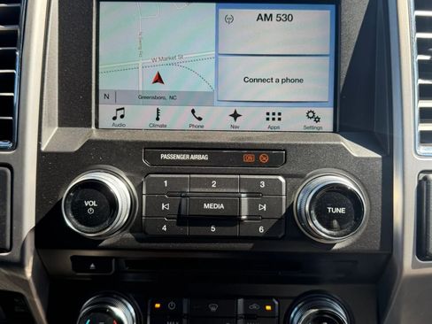 Used 2017 Ford F250 Platinum w/ Platinum Ultimate Package AWD/4WD image 18