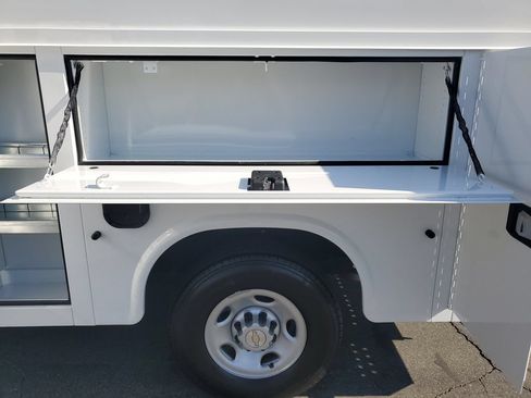 New 2025 Chevrolet Express 3500 w/ Power Convenience Package RWD image 12