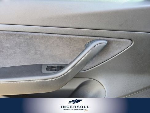 Used 2021 Tesla Model 3 Standard Range Plus image 16