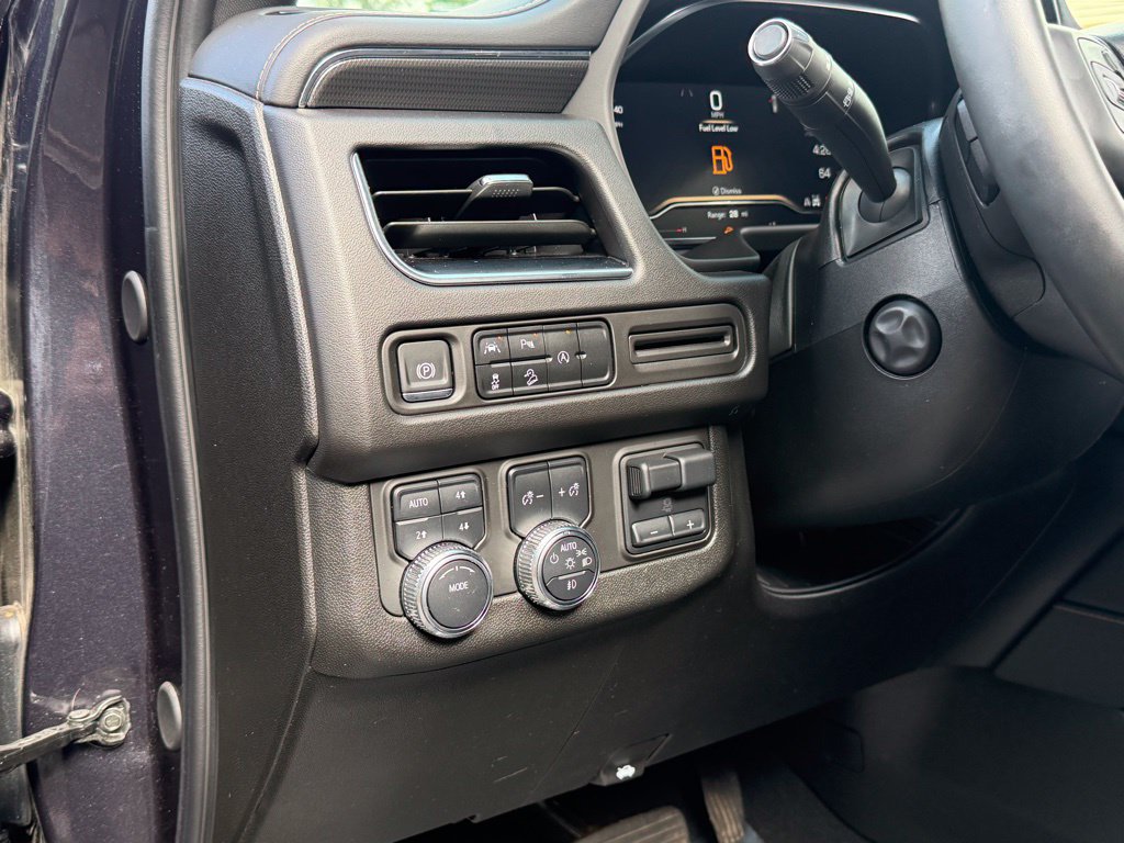 Used 2024 GMC Yukon AT4 w/ Max Trailering Package AWD/4WD image 28
