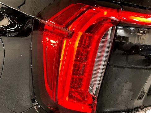 Used 2023 GMC Yukon Denali w/ LPO, Floor Liner Package image 28