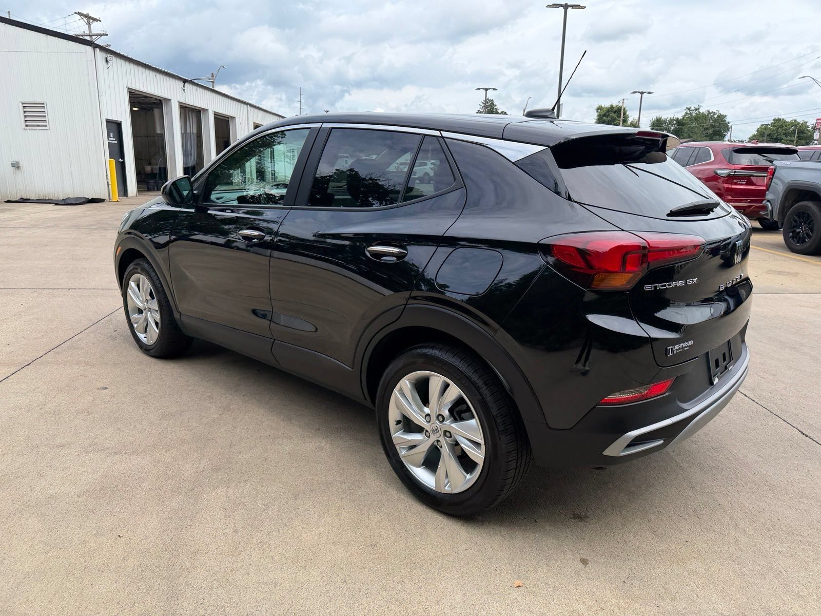 Used 2024 Buick Encore GX Preferred w/ Comfort Package FWD image 28