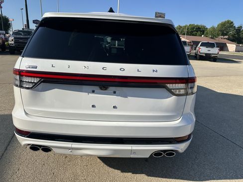 Used 2025 Lincoln Aviator Reserve w/ Equipment Group 201A AWD/4WD image 6