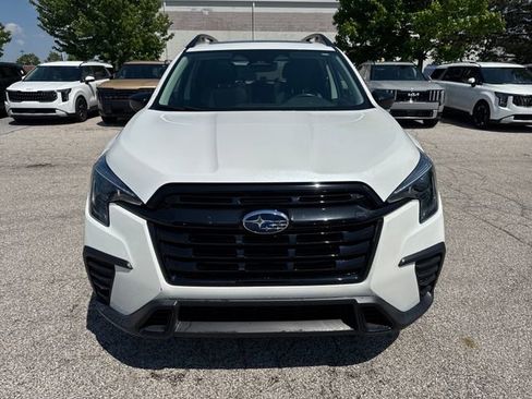 Used 2024 Subaru Ascent Onyx Edition w/ Popular Package Onyx AWD/4WD image 2