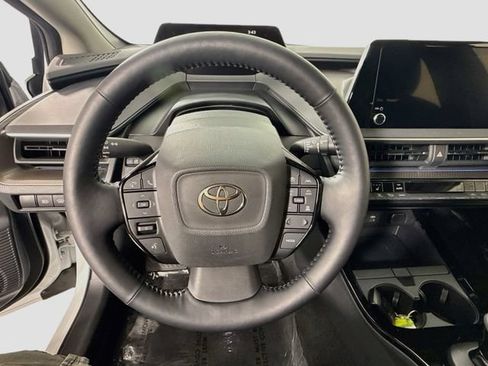Certified 2026 Toyota Prius XLE FWD image 13