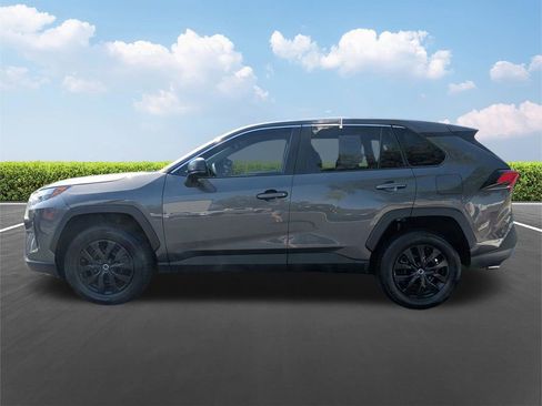 Certified 2023 Toyota RAV4 LE AWD/4WD image 8