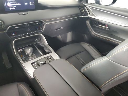 Used 2024 MAZDA CX-90 Plug-In Hybrid w/ Preferred AWD/4WD image 18