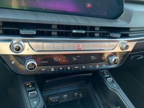 Used 2024 Kia Telluride SX Prestige AWD/4WD image 42