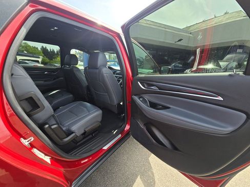 Used 2024 Buick Enclave Premium AWD/4WD image 13