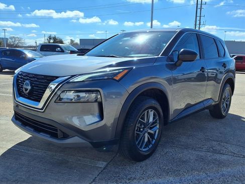 Used 2023 Nissan Rogue S image 20