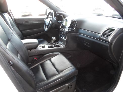 Used 2022 Jeep Grand Cherokee Limited w/ Tech Group image 25