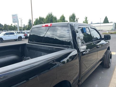 Used 2015 RAM 1500 Express AWD/4WD image 15