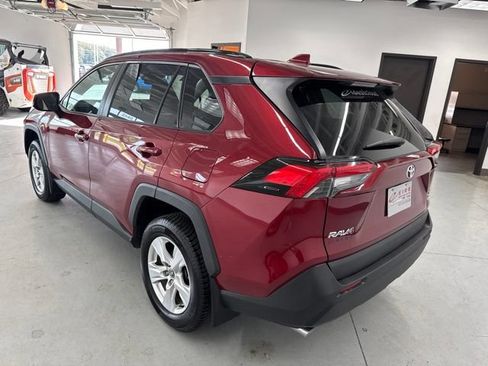 Used 2021 Toyota RAV4 XLE w/ XLE Grade Weather Package AWD/4WD image 9