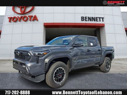 New 2025 Toyota Tacoma TRD Off-Road AWD/4WD image 1