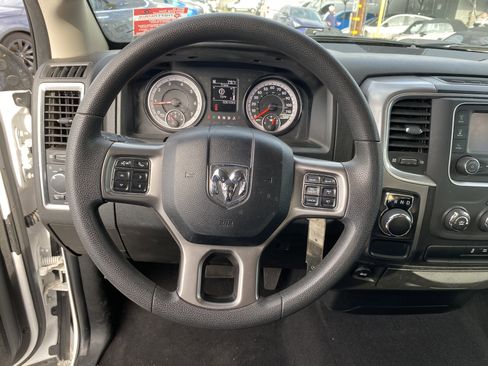 Used 2024 RAM 1500 Classic SLT image 10